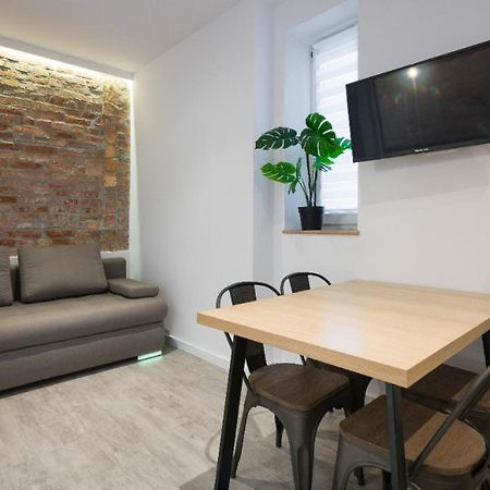 Fancy Apartments With Lift And A/C كراكوفيا المظهر الخارجي الصورة