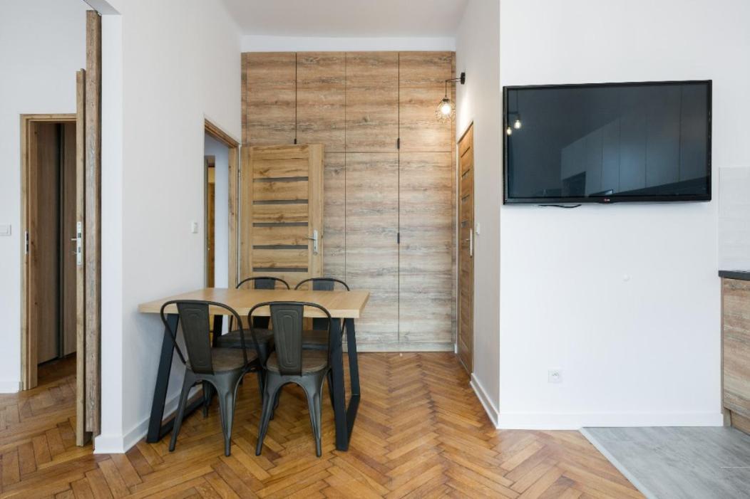 Fancy Apartments With Lift And A/C كراكوفيا المظهر الخارجي الصورة
