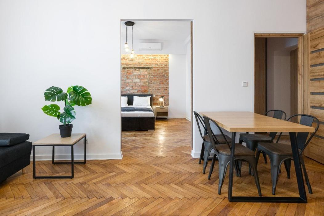 Fancy Apartments With Lift And A/C كراكوفيا المظهر الخارجي الصورة